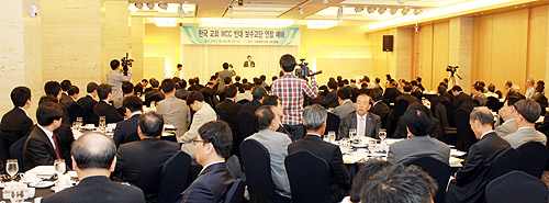 ▲&lsquo;한국교회 WCC 반대 보수교단 연합&rsquo; 예배에서 정준모 합동 총회장이 설교하고 있다. ⓒ이대웅 기자