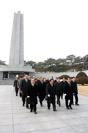 ▲국립현충원을 방문한 한교연&nbsp;관계자들. ⓒ김진영 기자